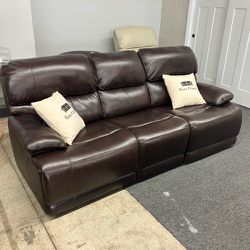 *NEW* Aleena Leather PWR Reclining Sofa W/ PWR Headrest 🚛DELIVERY AVAILABLE