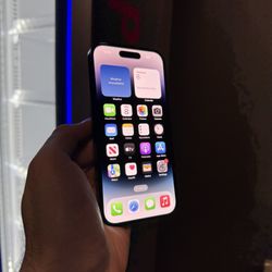 Apple iPhone 14 Pro 512GB Unlocked to any carrier! 90 day warranty! We offer financing!