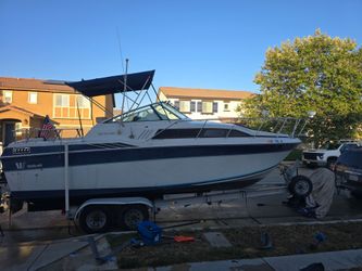Wellcraft 260 aft cabin