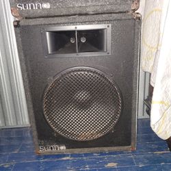 2 Speakers