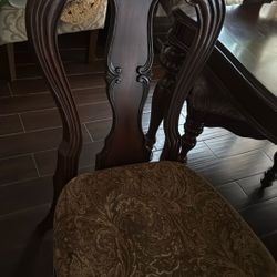 Dinning Table With 6 Chairs 