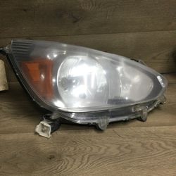 2014 2015 Mitsubishi Mirage Right Headlight 