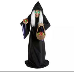 5.5 ft. Animated LED Evil Queen