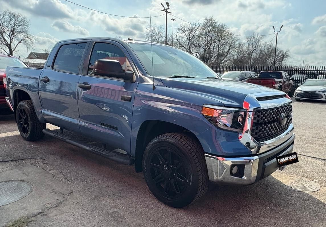 2019 TOYOTA-TUNDRA