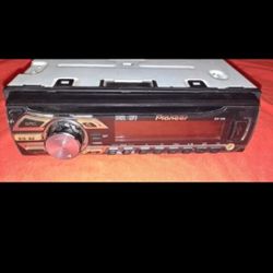 PIONNER CAR STEREO / stereo de carro pionner