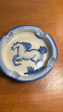 Vintage MA Hadley , iconic  horse motif ( Ceramic