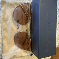 Women’s Louis Vuitton Sunglasss 