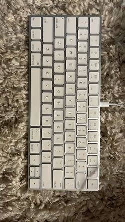 Apple Magic Keyboard 