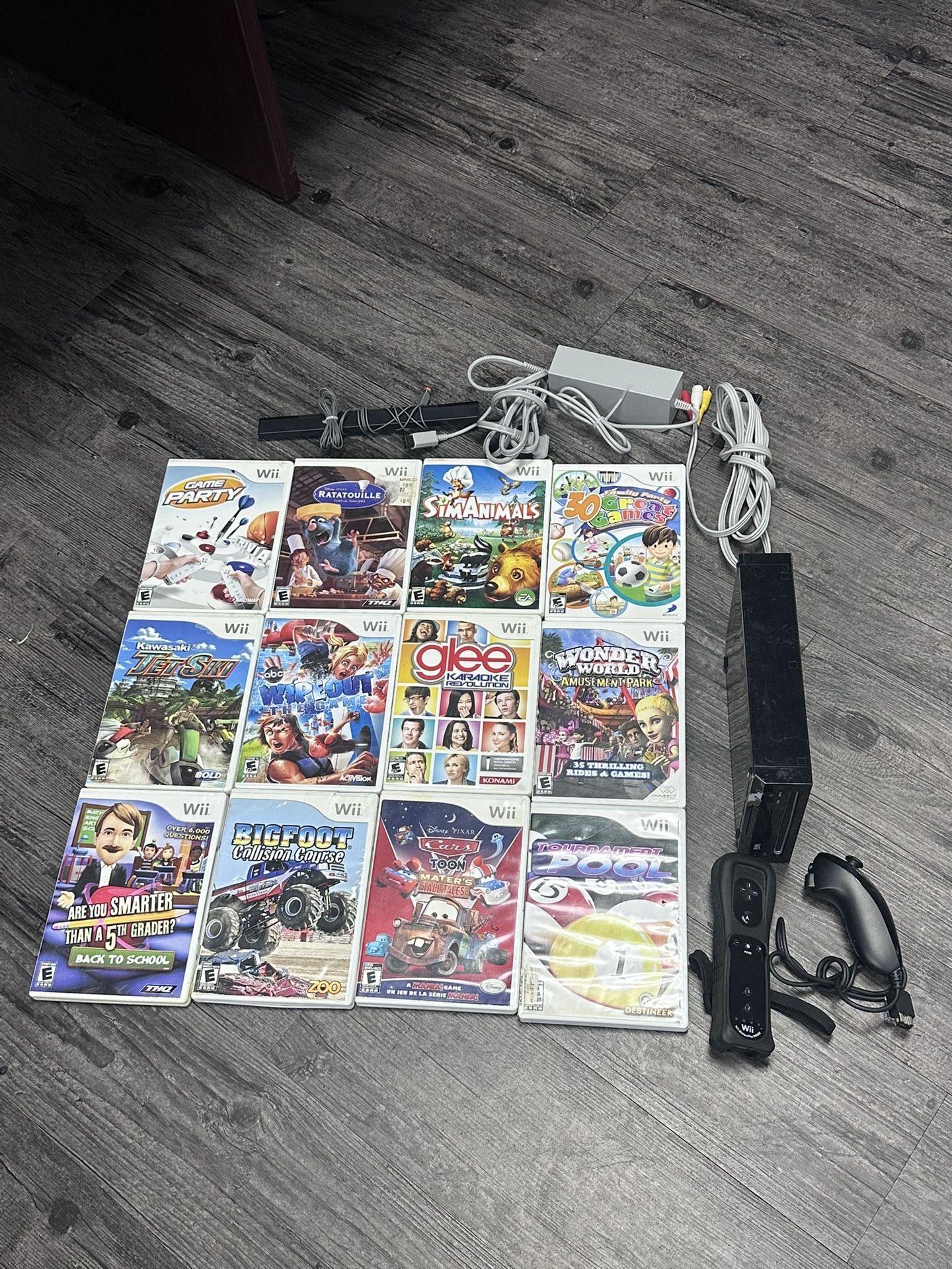 Nintendo Wii Bundle Black With 12 Games