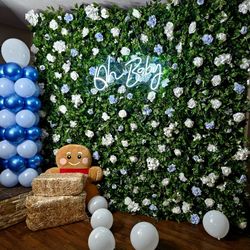 Blue And White Roses Flowerwall