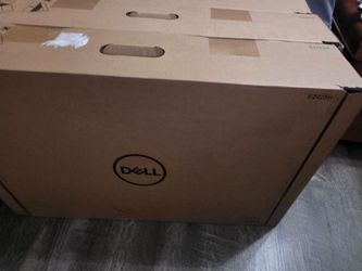 4 Dell 24 inch Monitors