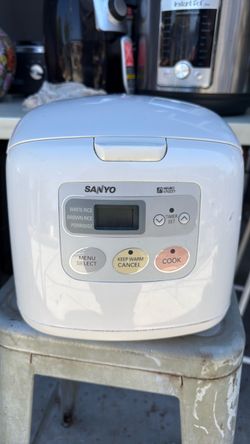 SANYO Neuro & Fuzzy Logic Rice Cooker