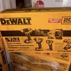 DEWALT 20V MAX 4-Tool Brushless Power Tool Combo Kit w/ Soft Case (2-Batteries and Charger Included)