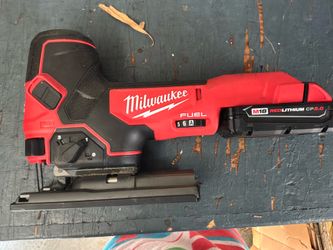Milwaukee m18 FUEL Barrel Grip Jigsaw