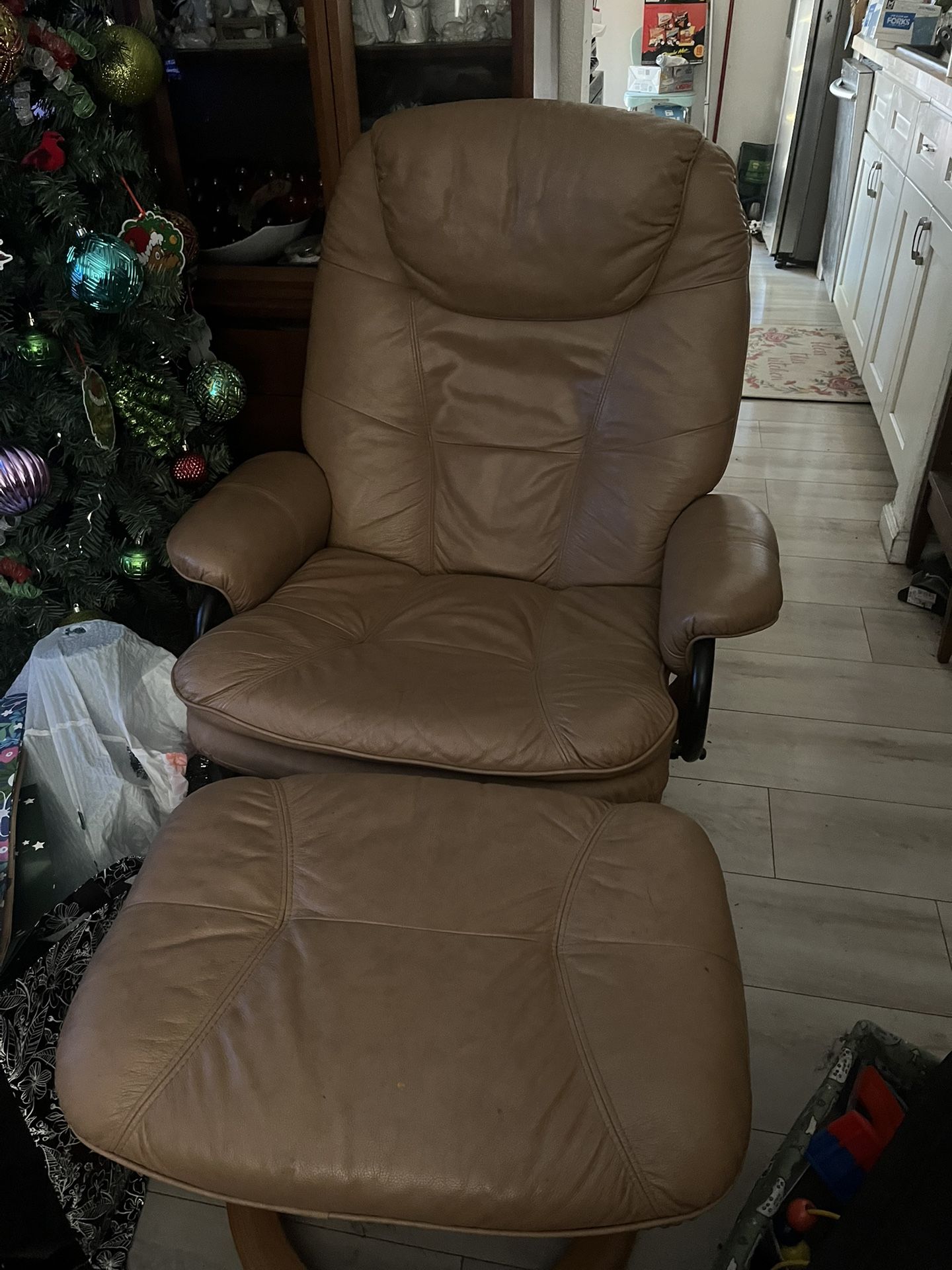 Palliser Chair With Ottoman