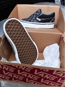 Vans Classic Slip-On Size 4