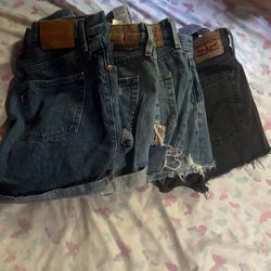 Levi Shorts 