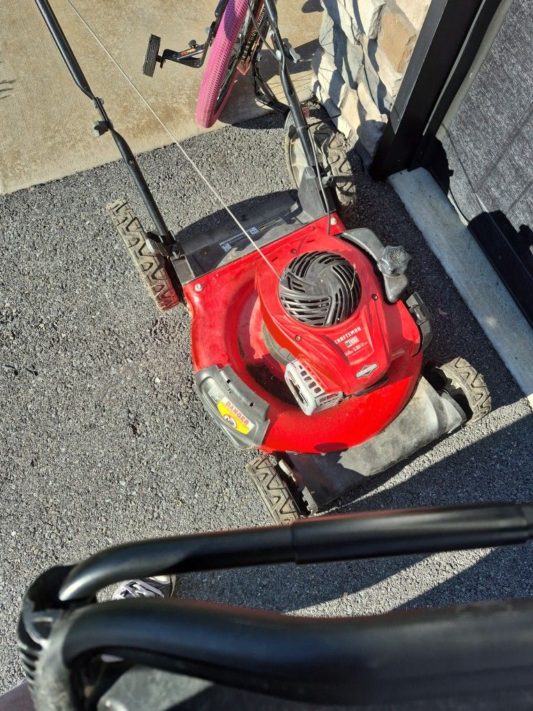 CRAFTSMAN LAWN MOWER