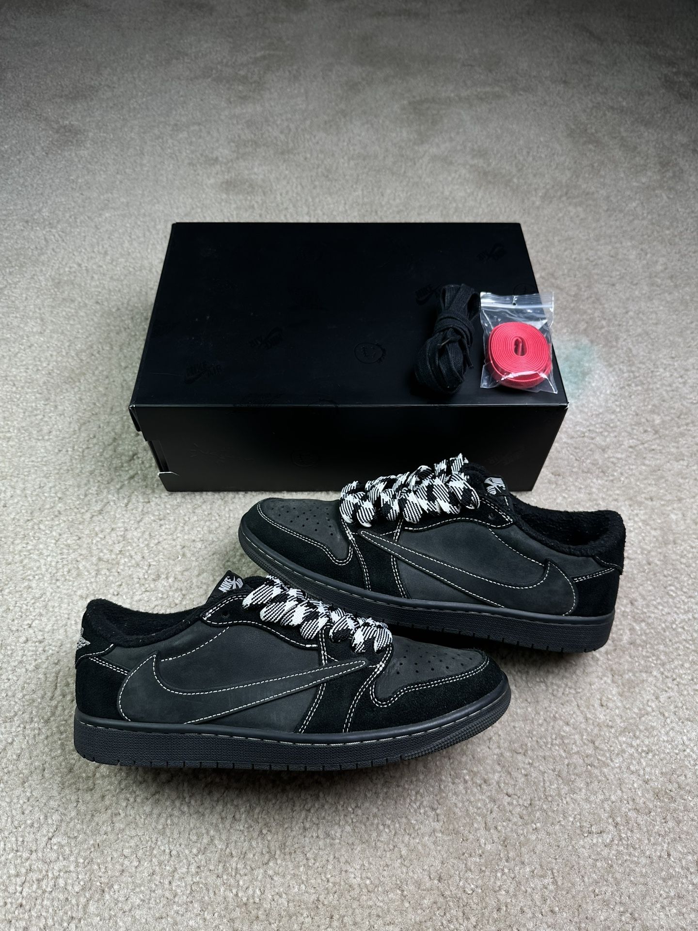 Jordan 1 Low Travis Scott ‘Black Phantom’