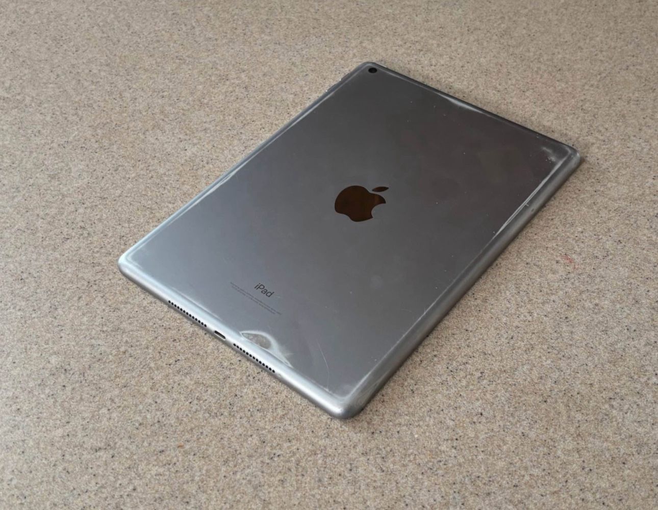 iPad 6th Generation 32GB $95 Or Best Offer