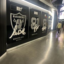 2 Boletos Para Ver A Bronco El Sábado En Vegas