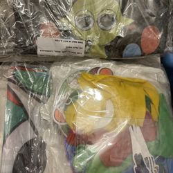 Sprunki Birthday Supplies  And Shirt Size Small 