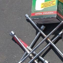 Lot Of Car Truck Related Tools , Paint Sprayer And 3 Tire Cross Bars