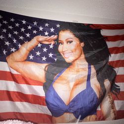 Nicki Flag 