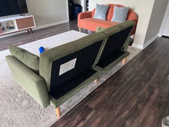 Green Convertible Sofa Bed / Futon with Adjustable Backrest – Excellent Condition