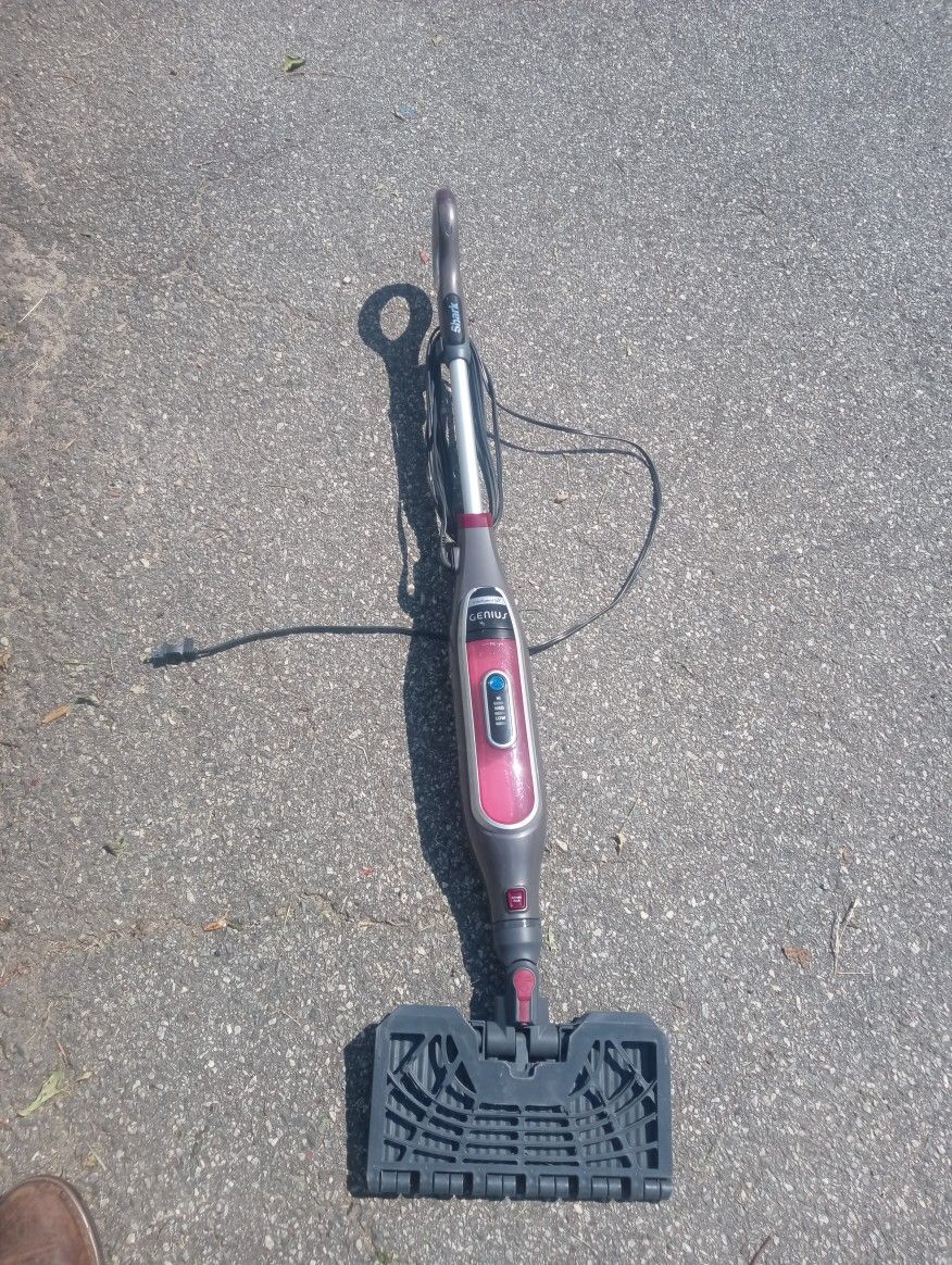 Shark Genius Purple Steam Mop