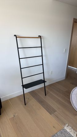 Yamazaki Leaning Clothing Rack