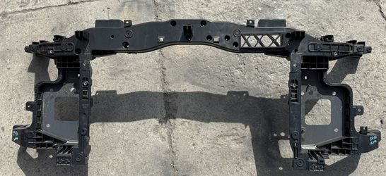 2025 Hyundai Kona Radiator core support 