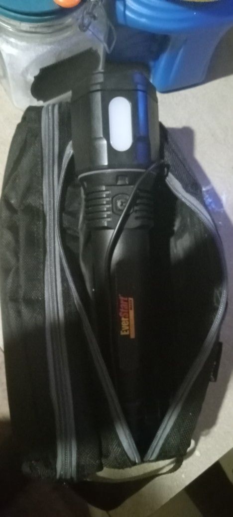 Flashlight Jump Box
