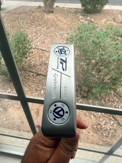 Taylormade TP Putter (like new)