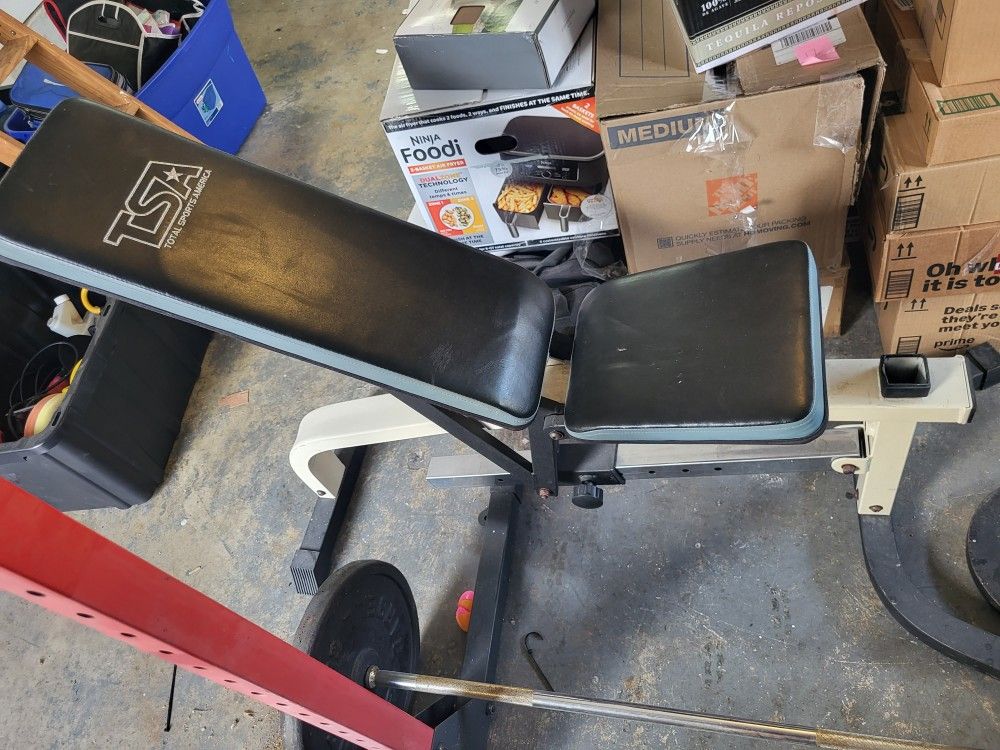 Incline Bench, Weigjt Tower, Weights