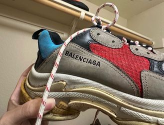 TRIPLE S BALENCIAGA