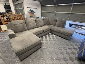 Couch U Shape Sectional 