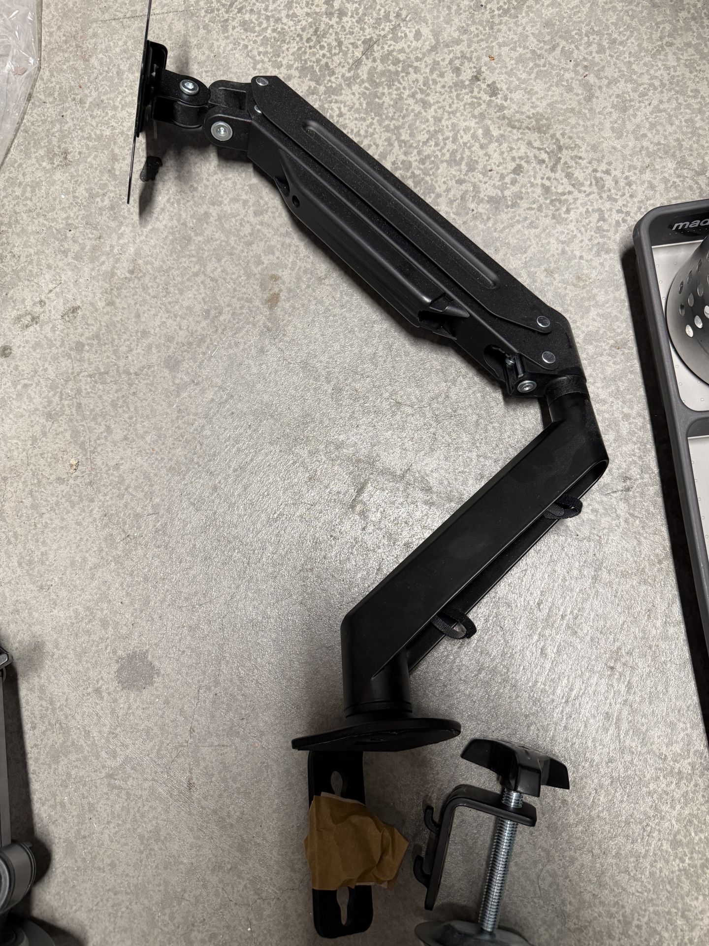 Computer Monitor Mount