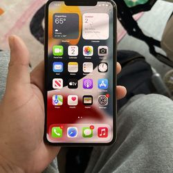 iPhone 11 Pro Max UNLOCKED