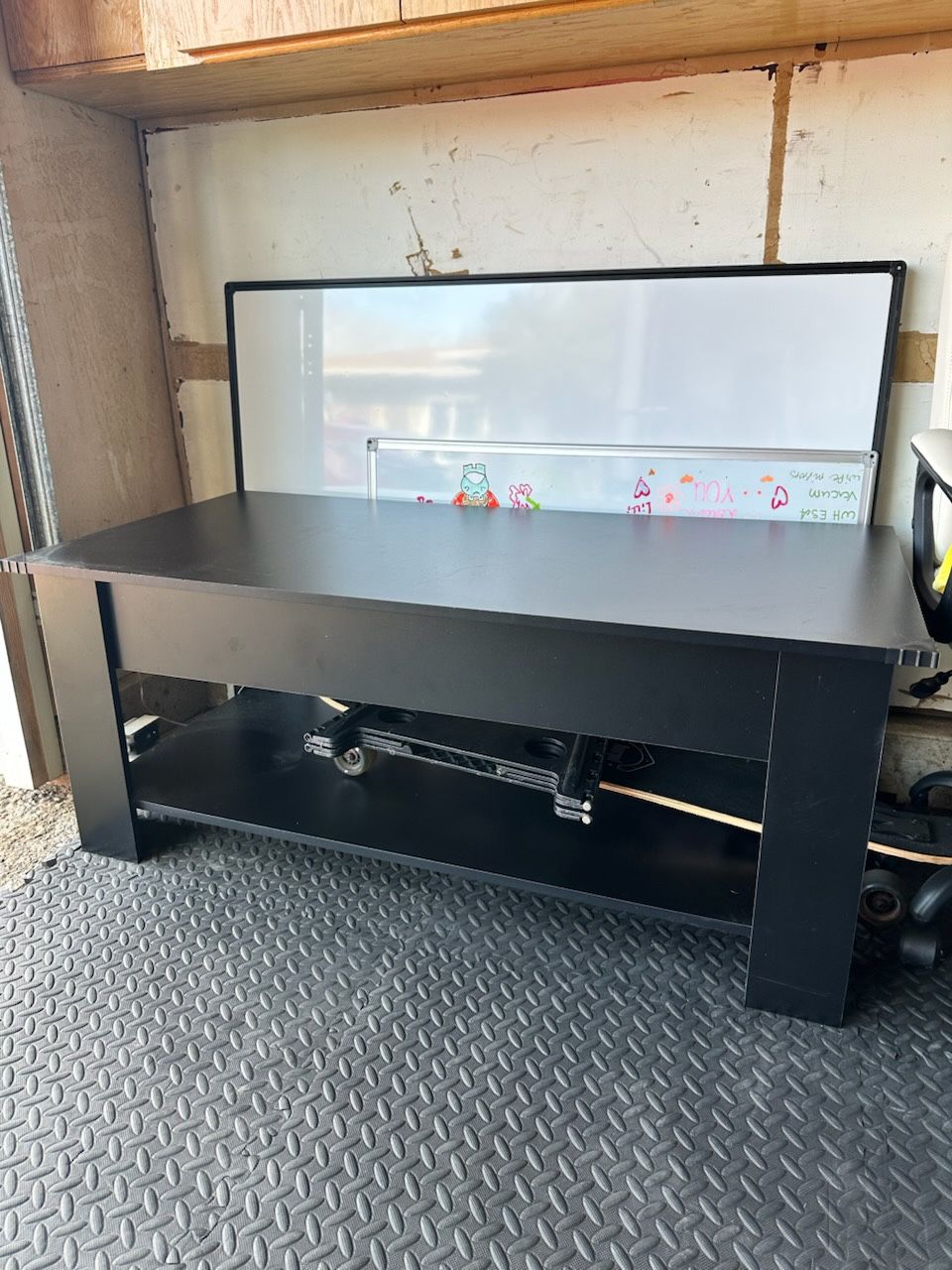 Lift top table