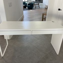 Micke White Desk - Excellent Condition 