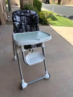 Adjustable high chair