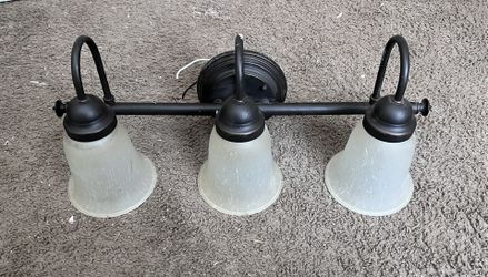 3-Light Vanity Light