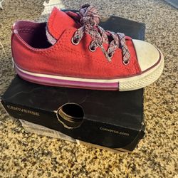 Girls Converse