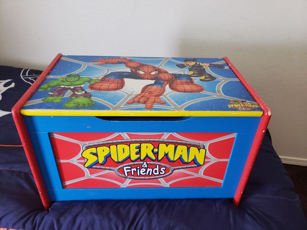 Kids toy chest