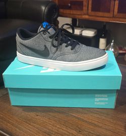 Nike Men's shoes size 10