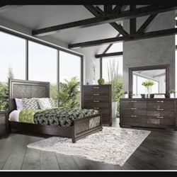 Brand New Elegant Queen Size Wood Bedroom Set 