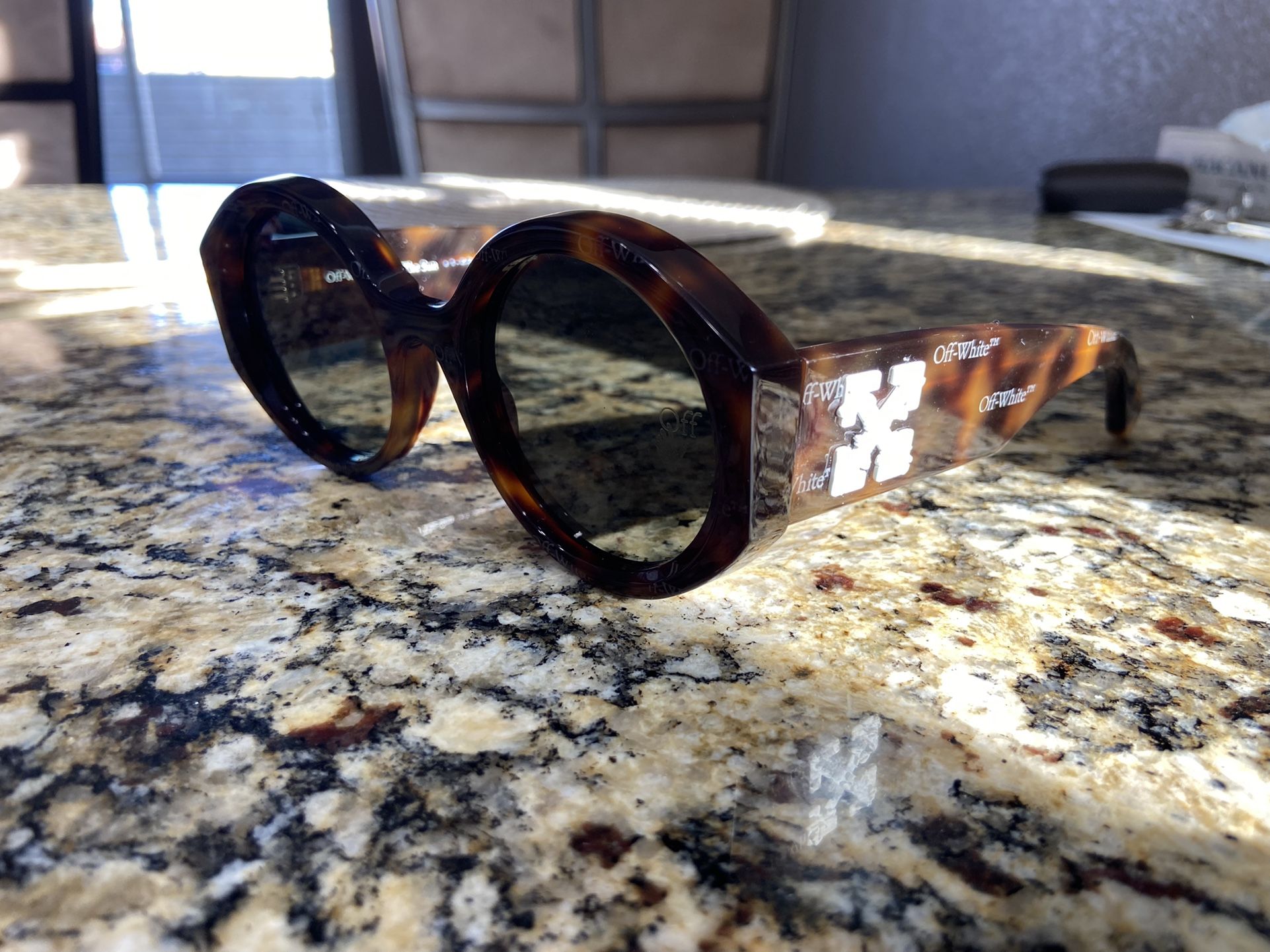 Off White Sara Round Sunglasses Havana Brown/White
