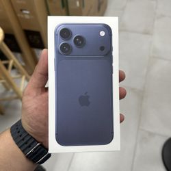 iPhone 17 Pro Max Unlocked 256GB! Finance For $50 Down Payment!!