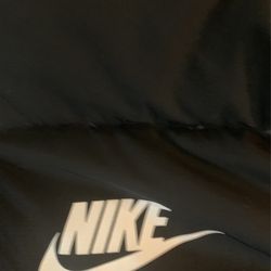 Nike 807393 2025